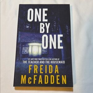 Freida McFadden Book - One by One